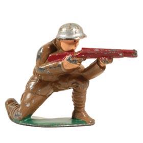 c.1939 Manoil, No. 25 Sniper (Kneeling) with Short Thin Rifle